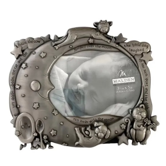 Malden Aged Silver Photo Frame Cow Jumps Over The Moon 3.5X5" Photograph - Picture 1 of 3